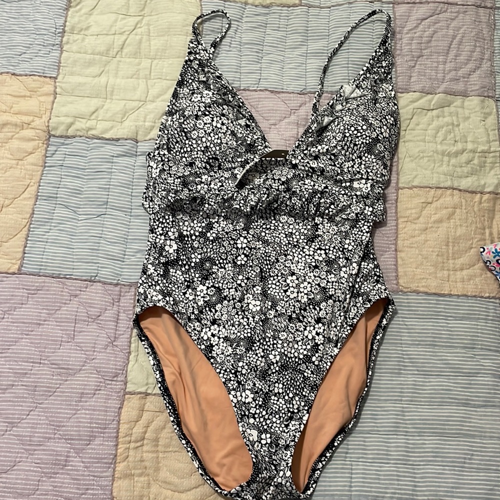 NWT J. Crew Ruffle v-neck one-piece in valley floral